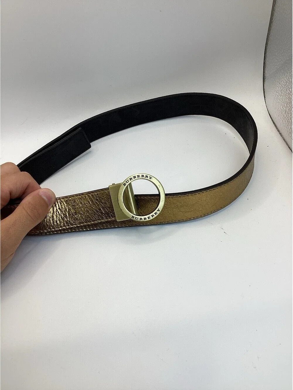 Burberry London italy leather belt gold metallic reversible size 40/100